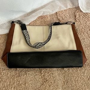The Sak leather purse NWoT
